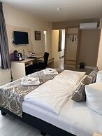 Novel Hotel