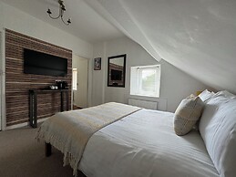 Watermead House