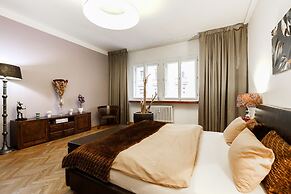 Apartment Deluxe Rybna 25