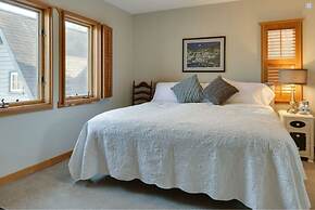 River Bluff Farm Bed & Breakfast
