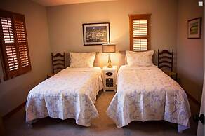 River Bluff Farm Bed & Breakfast