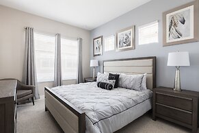 Summerville Vacation Homes by Columbia Management