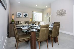 Summerville Vacation Homes by Columbia Management