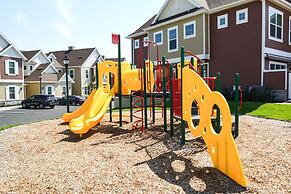 Summerville Vacation Homes by Columbia Management