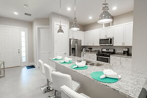 Summerville Vacation Homes by Columbia Management