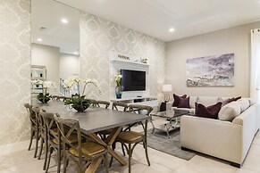 Summerville Vacation Homes by Columbia Management