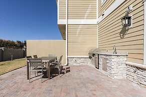 Summerville Vacation Homes by Columbia Management