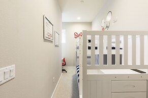 Summerville Vacation Homes by Columbia Management