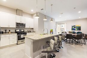 Summerville Vacation Homes by Columbia Management