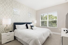 Summerville Vacation Homes by Columbia Management