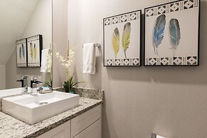 Summerville Vacation Homes by Columbia Management