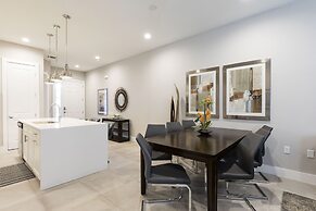 Summerville Vacation Homes by Columbia Management