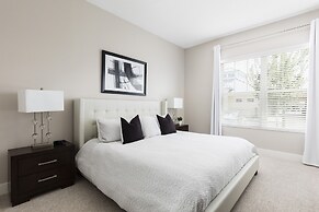 Summerville Vacation Homes by Columbia Management