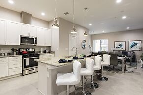 Summerville Vacation Homes by Columbia Management