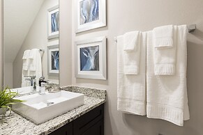 Summerville Vacation Homes by Columbia Management