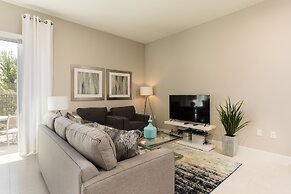 Summerville Vacation Homes by Columbia Management