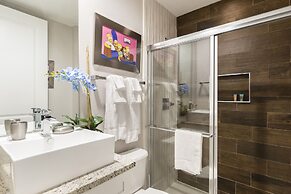 Summerville Vacation Homes by Columbia Management