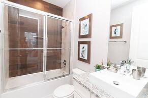 Summerville Vacation Homes by Columbia Management