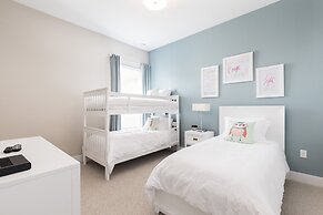 Summerville Vacation Homes by Columbia Management