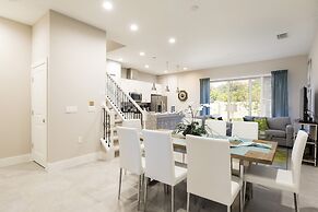 Summerville Vacation Homes by Columbia Management