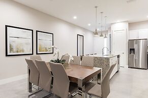 Summerville Vacation Homes by Columbia Management