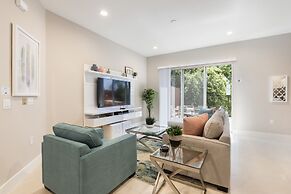 Summerville Vacation Homes by Columbia Management