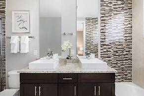 Summerville Vacation Homes by Columbia Management