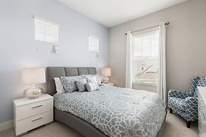 Summerville Vacation Homes by Columbia Management