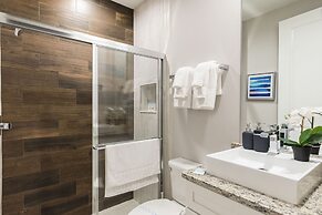 Summerville Vacation Homes by Columbia Management