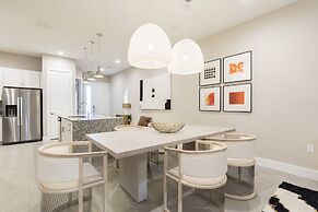 Summerville Vacation Homes by Columbia Management