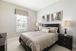 Summerville Vacation Homes by Columbia Management