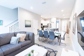 Summerville Vacation Homes by Columbia Management