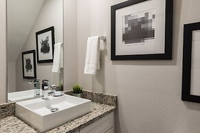 Summerville Vacation Homes by Columbia Management