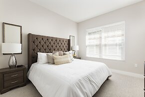 Summerville Vacation Homes by Columbia Management