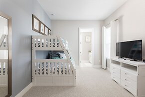 Summerville Vacation Homes by Columbia Management