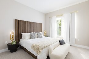 Summerville Vacation Homes by Columbia Management