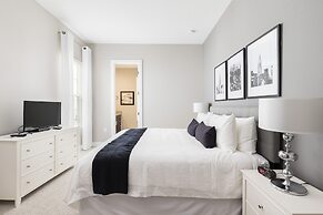 Summerville Vacation Homes by Columbia Management