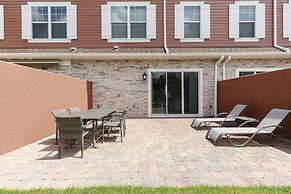 Summerville Vacation Homes by Columbia Management