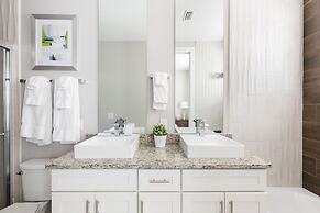 Summerville Vacation Homes by Columbia Management