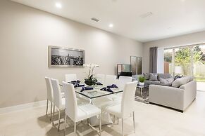 Summerville Vacation Homes by Columbia Management