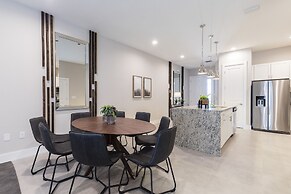 Summerville Vacation Homes by Columbia Management