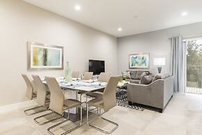 Summerville Vacation Homes by Columbia Management