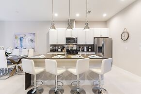 Summerville Vacation Homes by Columbia Management