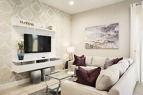 Summerville Vacation Homes by Columbia Management