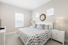 Summerville Vacation Homes by Columbia Management