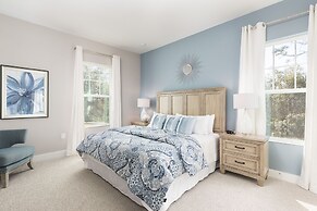 Summerville Vacation Homes by Columbia Management