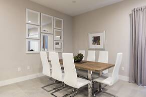 Summerville Vacation Homes by Columbia Management