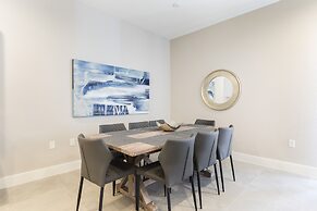 Summerville Vacation Homes by Columbia Management