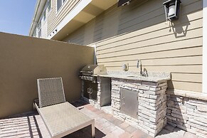 Summerville Vacation Homes by Columbia Management