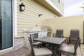 Summerville Vacation Homes by Columbia Management